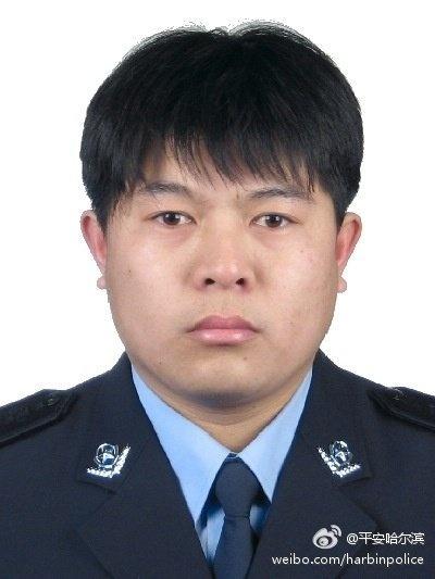 哈尔滨市民警曲玉权遭暴力抗法遇害案二审宣判,6人获刑,主犯王某海,王