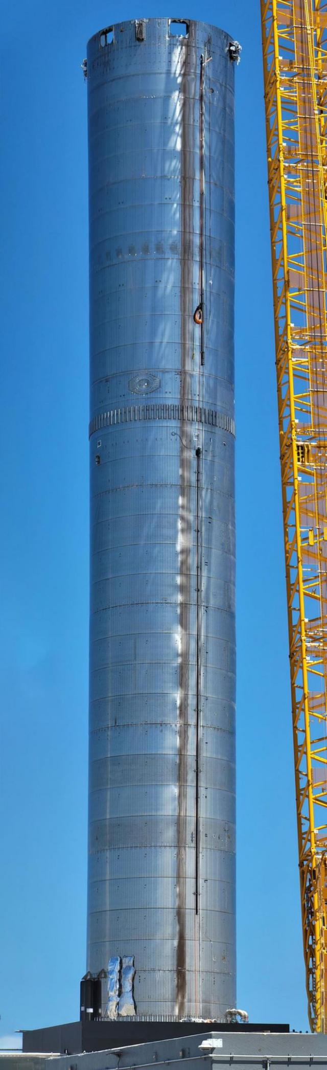 spacex首个超重型火箭助推器原型完工将被推上发射台接受测试